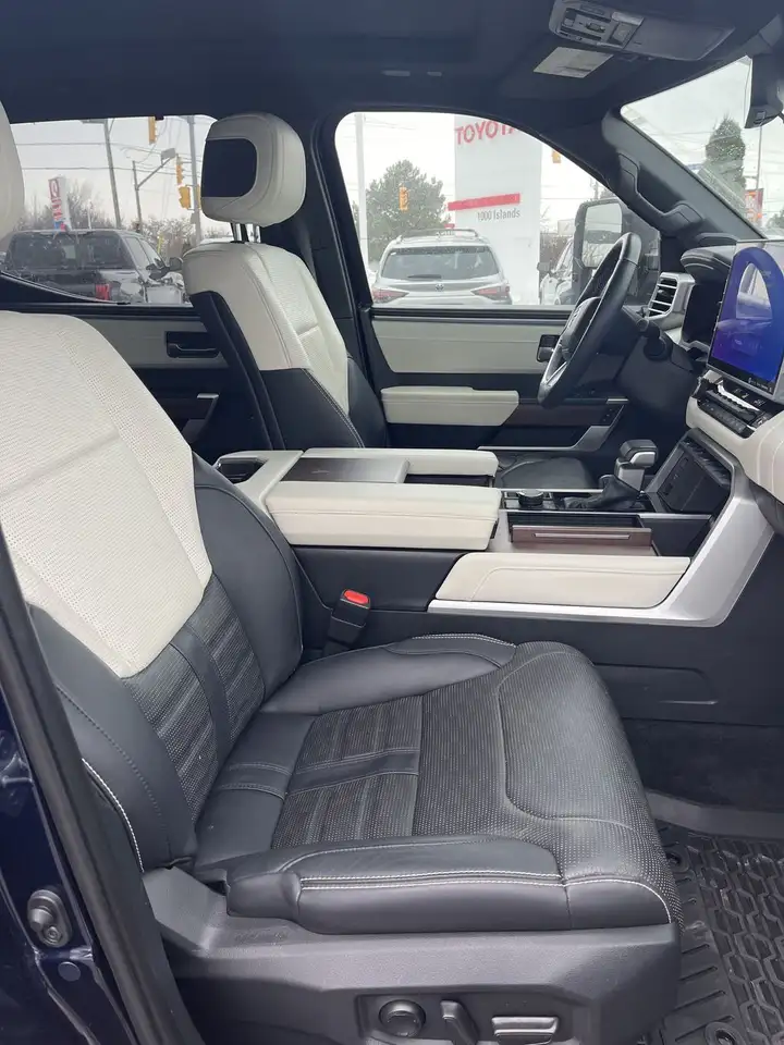 Toyota Tundra снимка Toyota Tundra