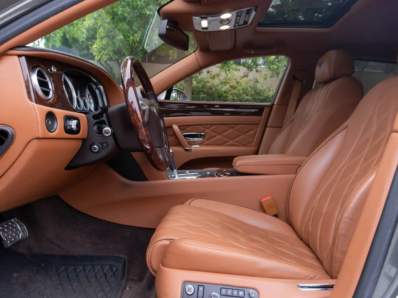 Bentley Flying Spur fotografie Bentley Flying Spur