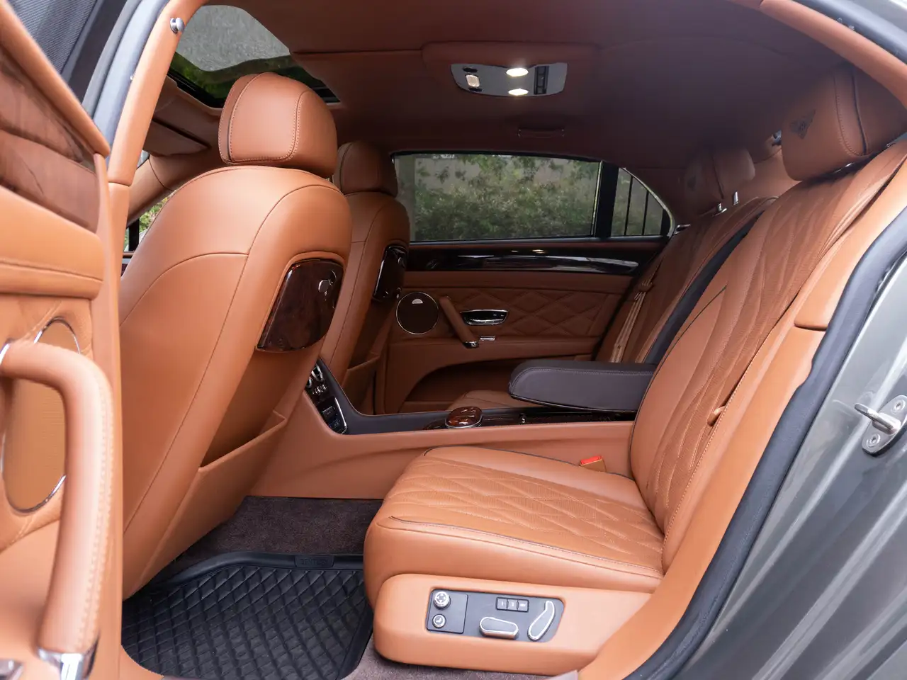 Bentley Flying Spur fotografie Bentley Flying Spur