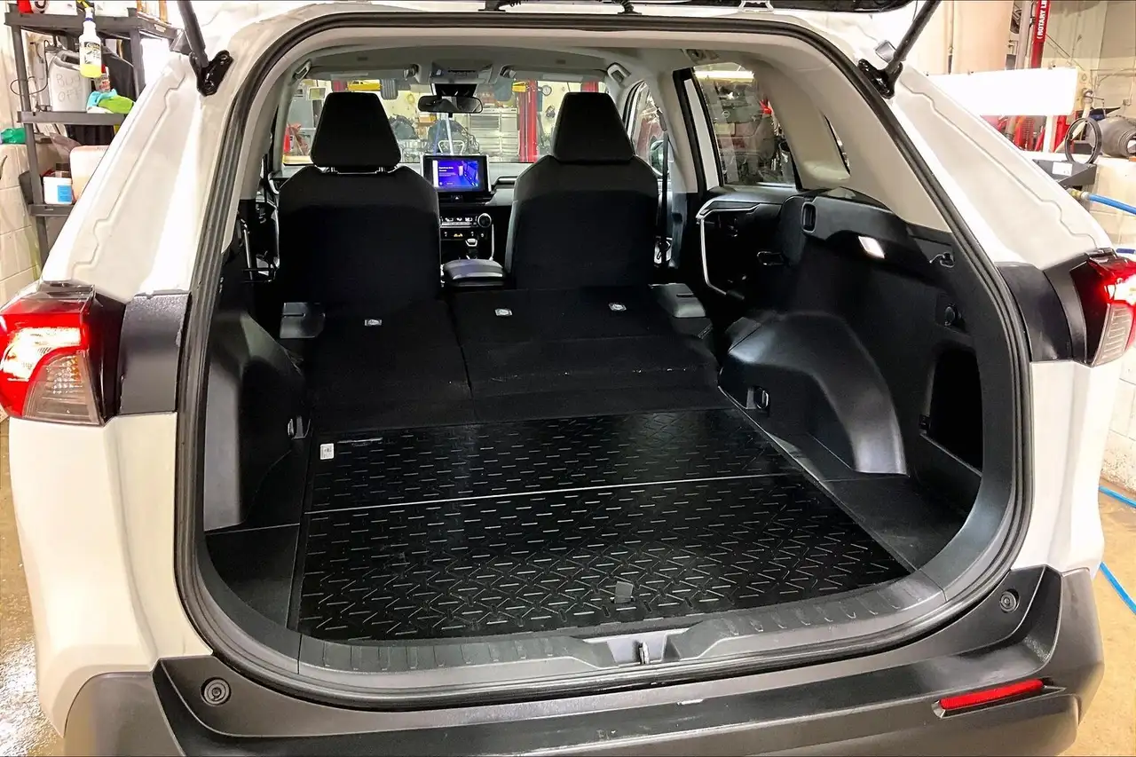 Toyota RAV 4 снимка Toyota RAV 4