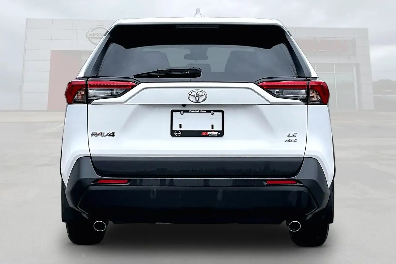 Toyota RAV 4 снимка Toyota RAV 4