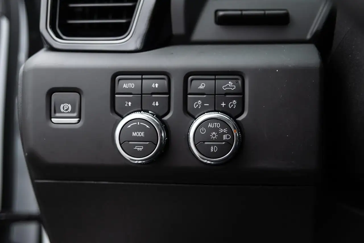GMC Sierra 3500HD photo GMC Sierra 3500HD