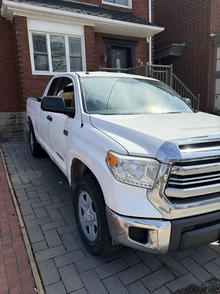 Toyota Tundra photo Toyota Tundra