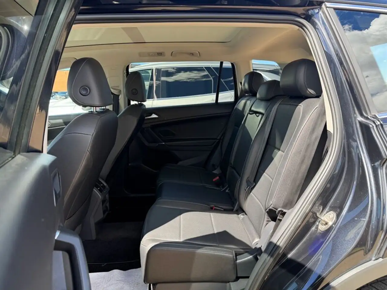 Volkswagen Tiguan снимка Volkswagen Tiguan