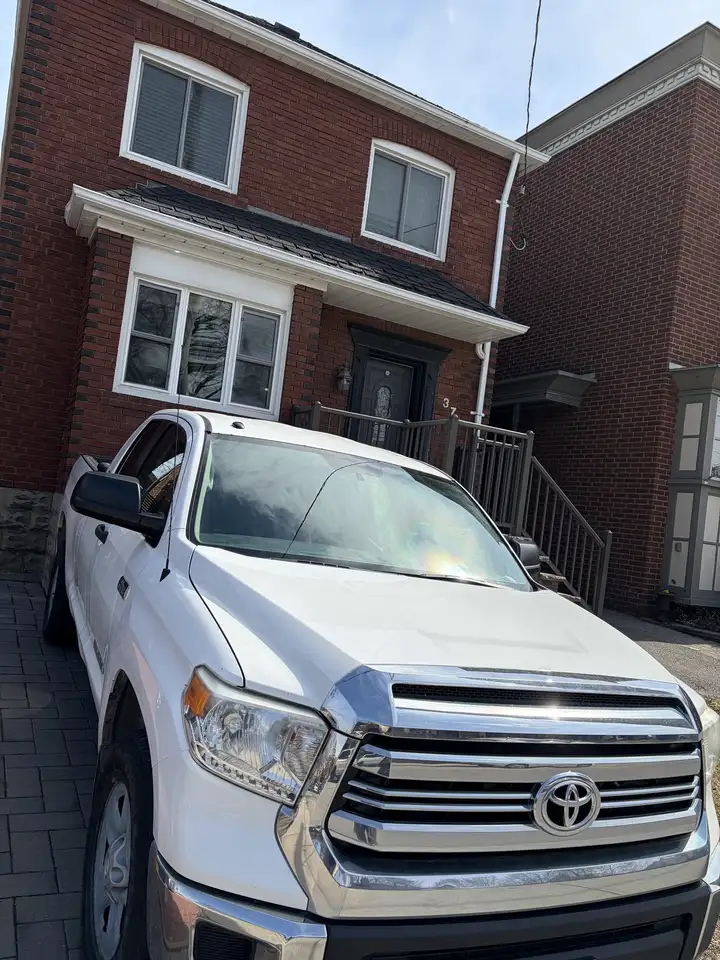 Toyota Tundra photo Toyota Tundra