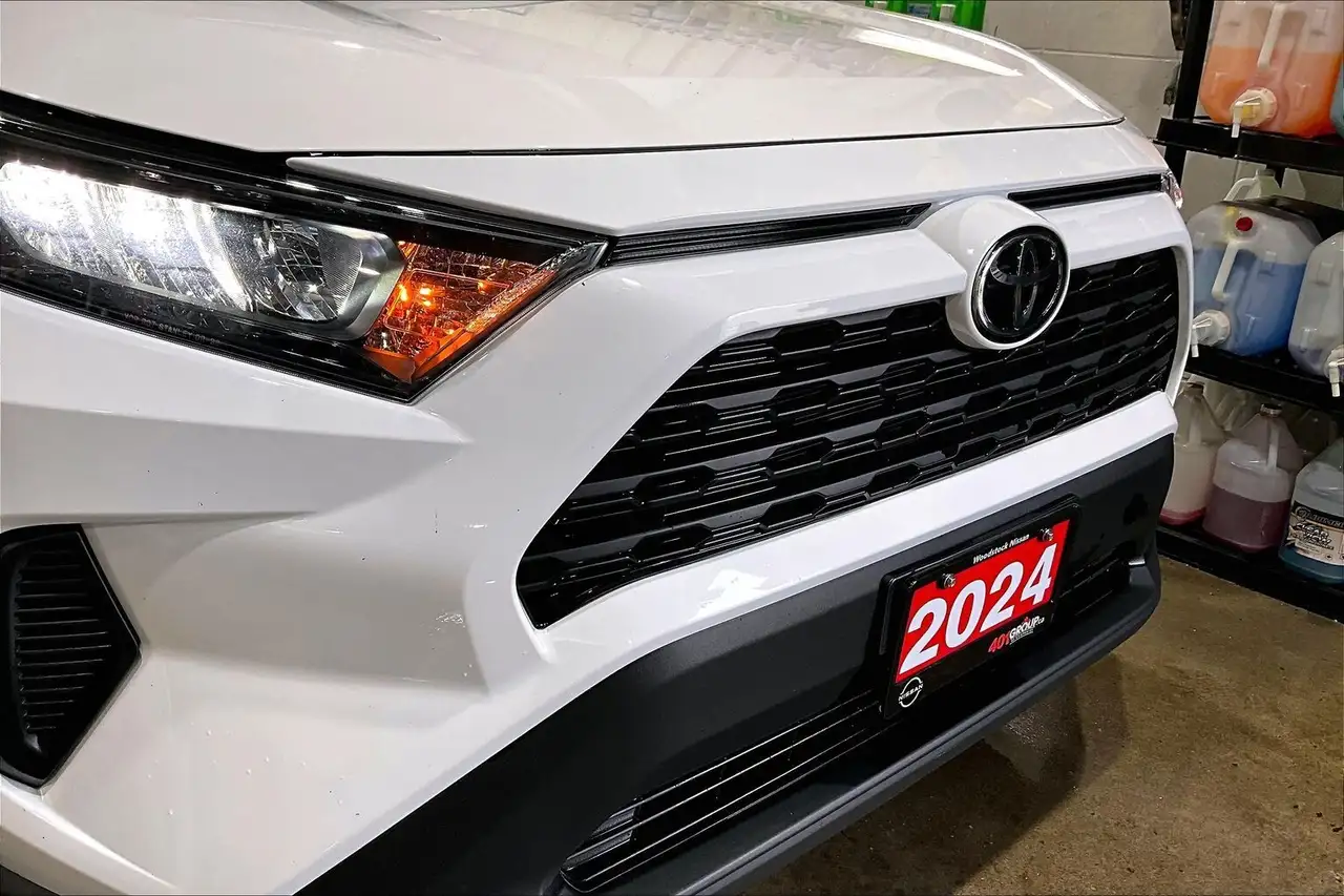 Toyota RAV 4 снимка Toyota RAV 4