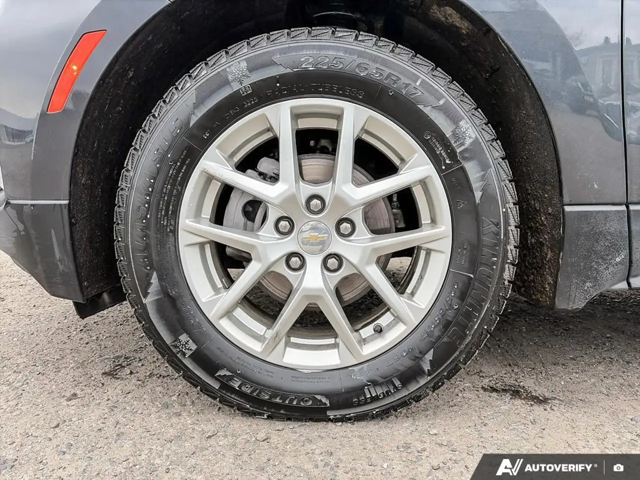 Chevrolet Equinox photo Chevrolet Equinox