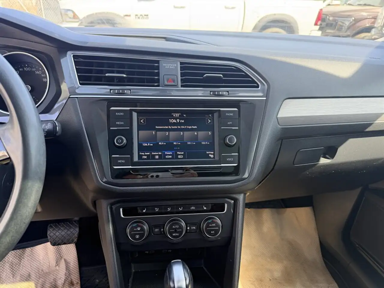 Volkswagen Tiguan снимка Volkswagen Tiguan