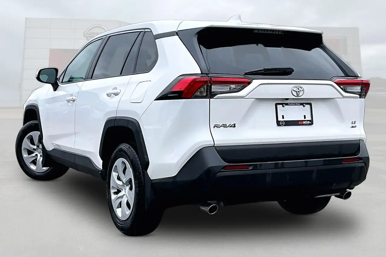 Toyota RAV 4 снимка Toyota RAV 4