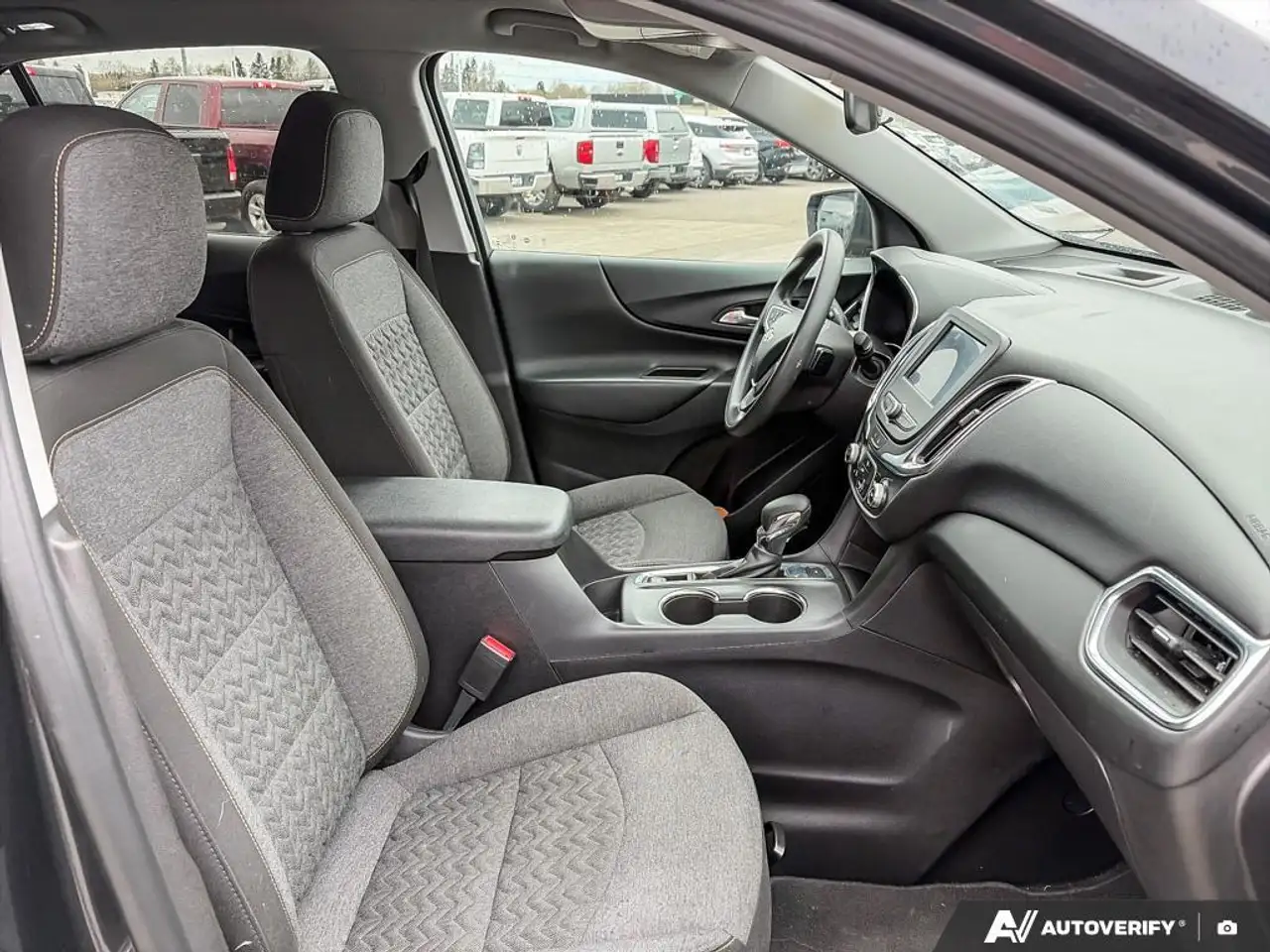Chevrolet Equinox photo Chevrolet Equinox