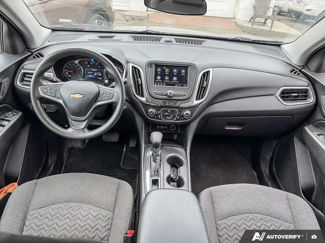 Chevrolet Equinox photo Chevrolet Equinox