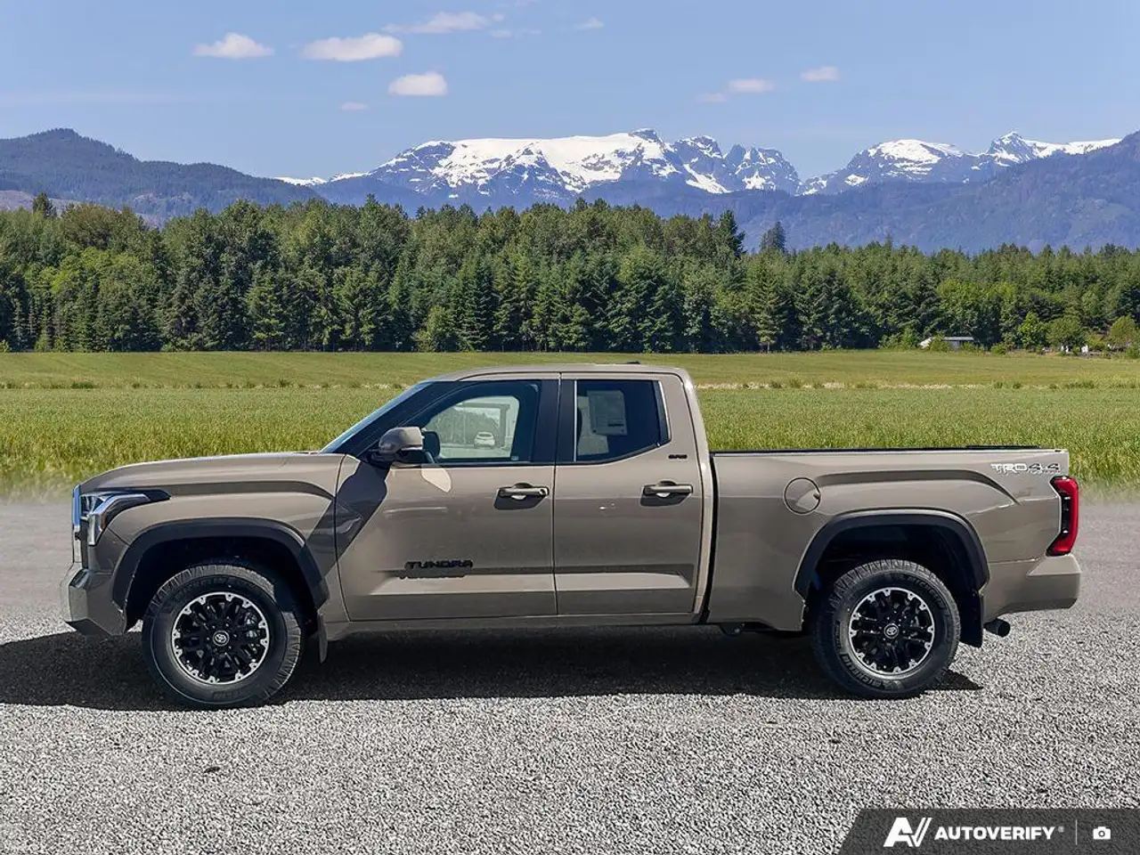 Toyota Tundra снимка Toyota Tundra