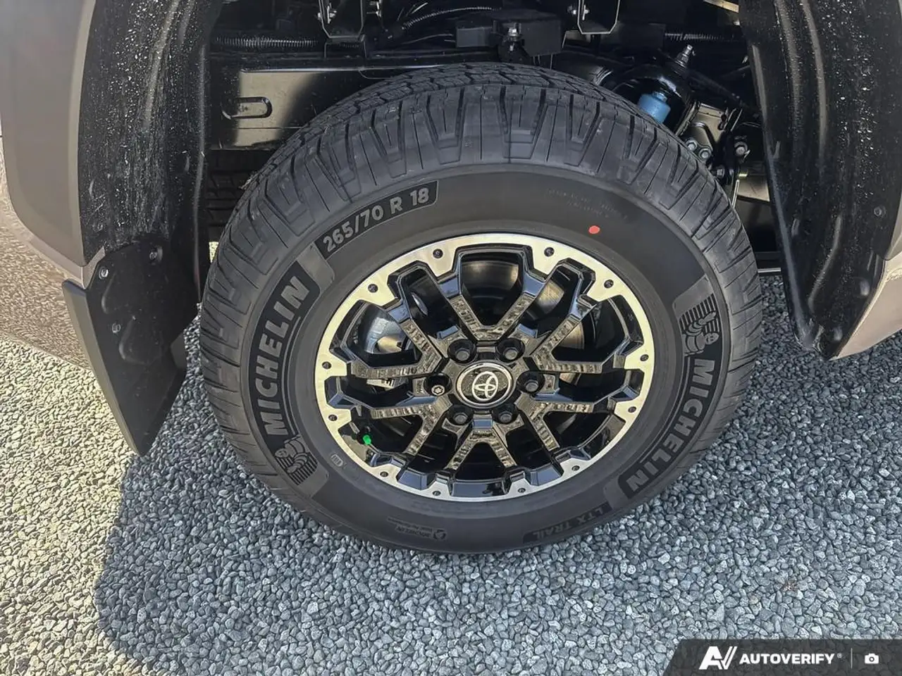 Toyota Tundra снимка Toyota Tundra