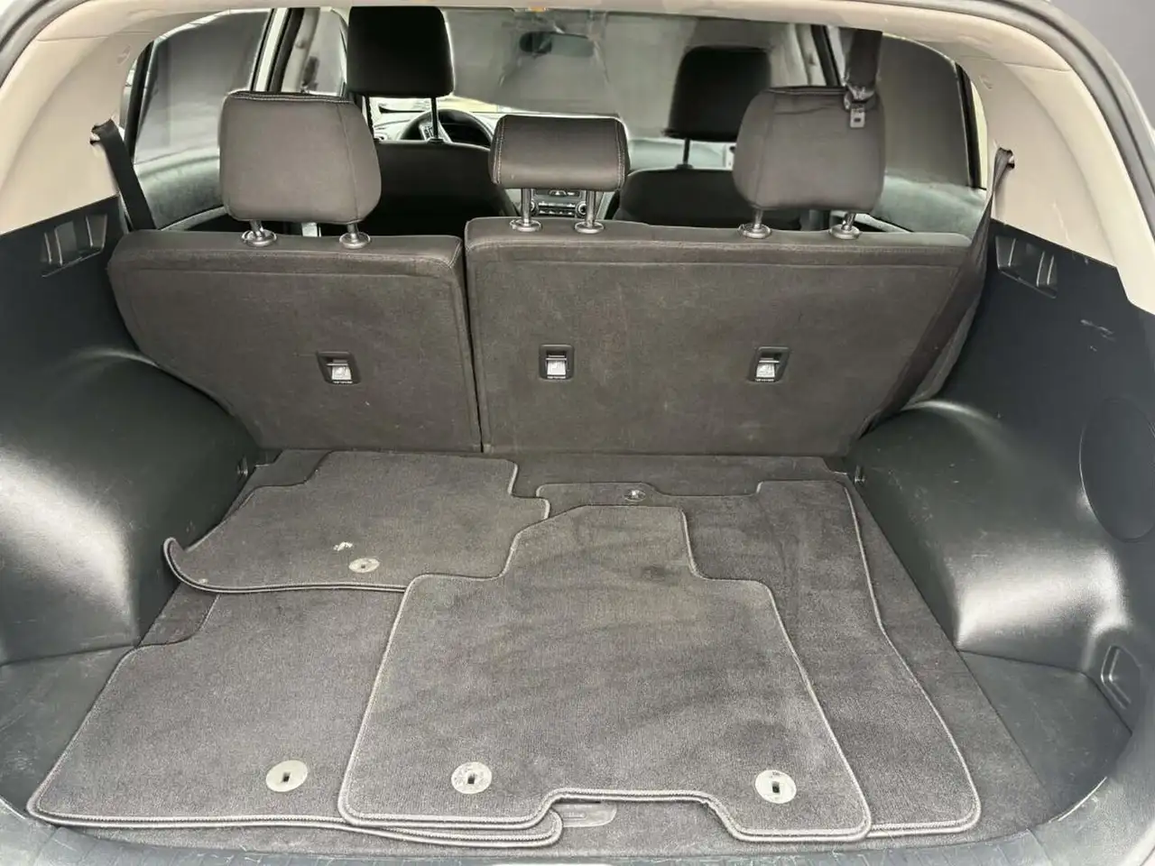 Kia Sportage снимка Kia Sportage