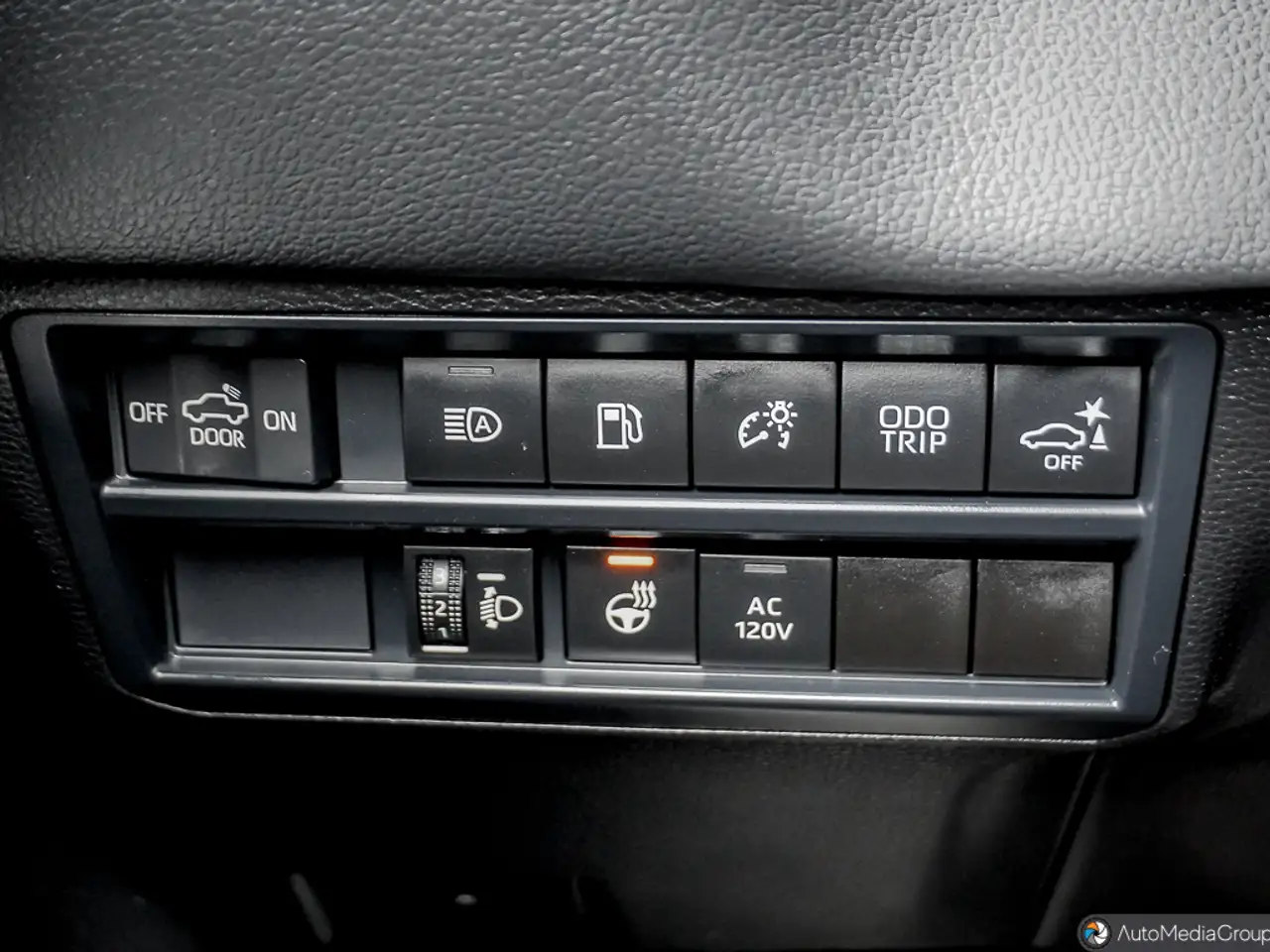 Toyota Tundra снимка Toyota Tundra