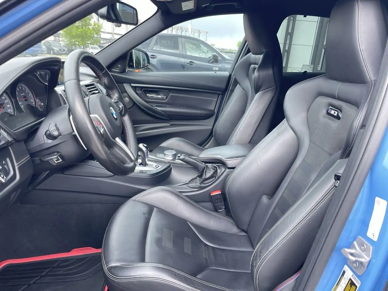 BMW M3 снимка BMW M3
