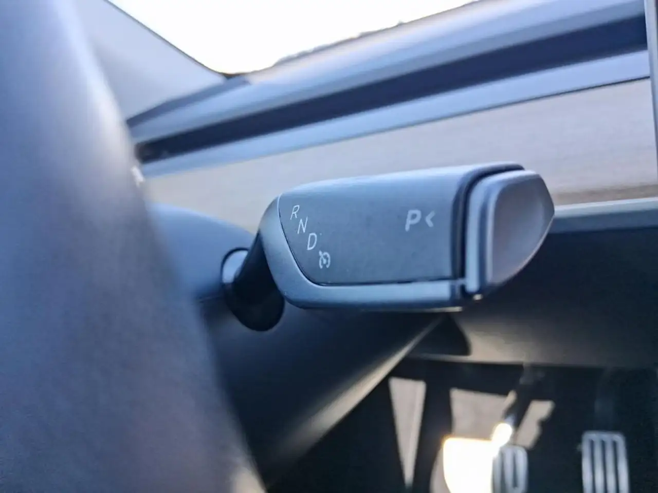 Tesla Model Y fotografie Tesla Model Y