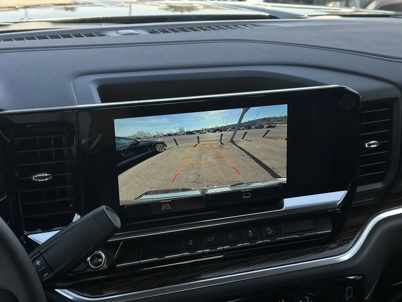 GMC Sierra 3500HD снимка GMC Sierra 3500HD