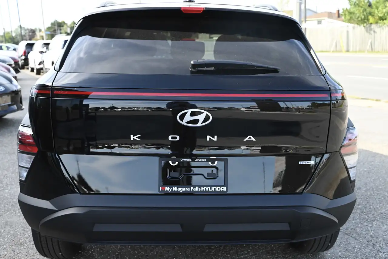 Hyundai KONA снимка Hyundai KONA