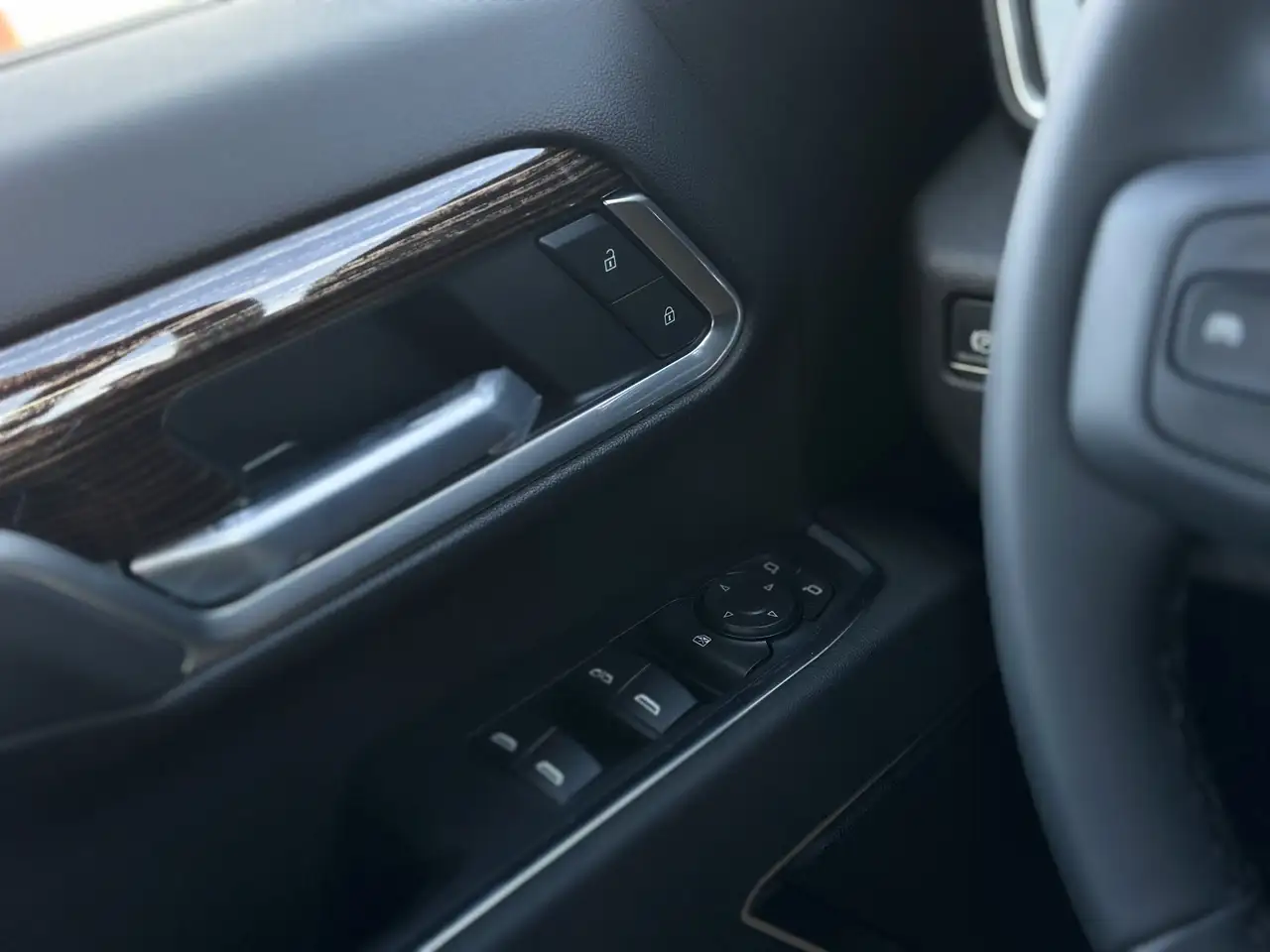 GMC Sierra 3500HD снимка GMC Sierra 3500HD