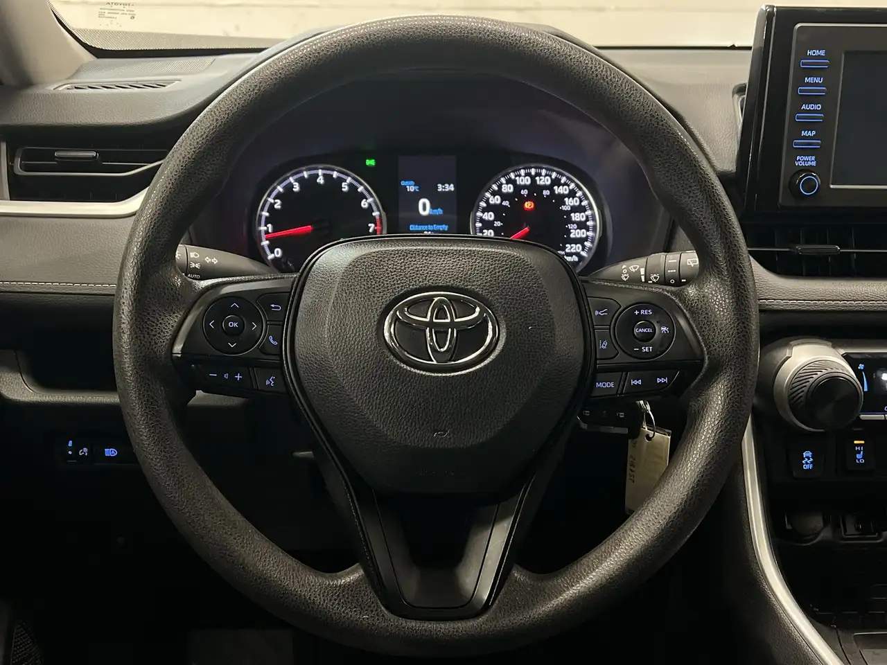 Toyota RAV 4 снимка Toyota RAV 4