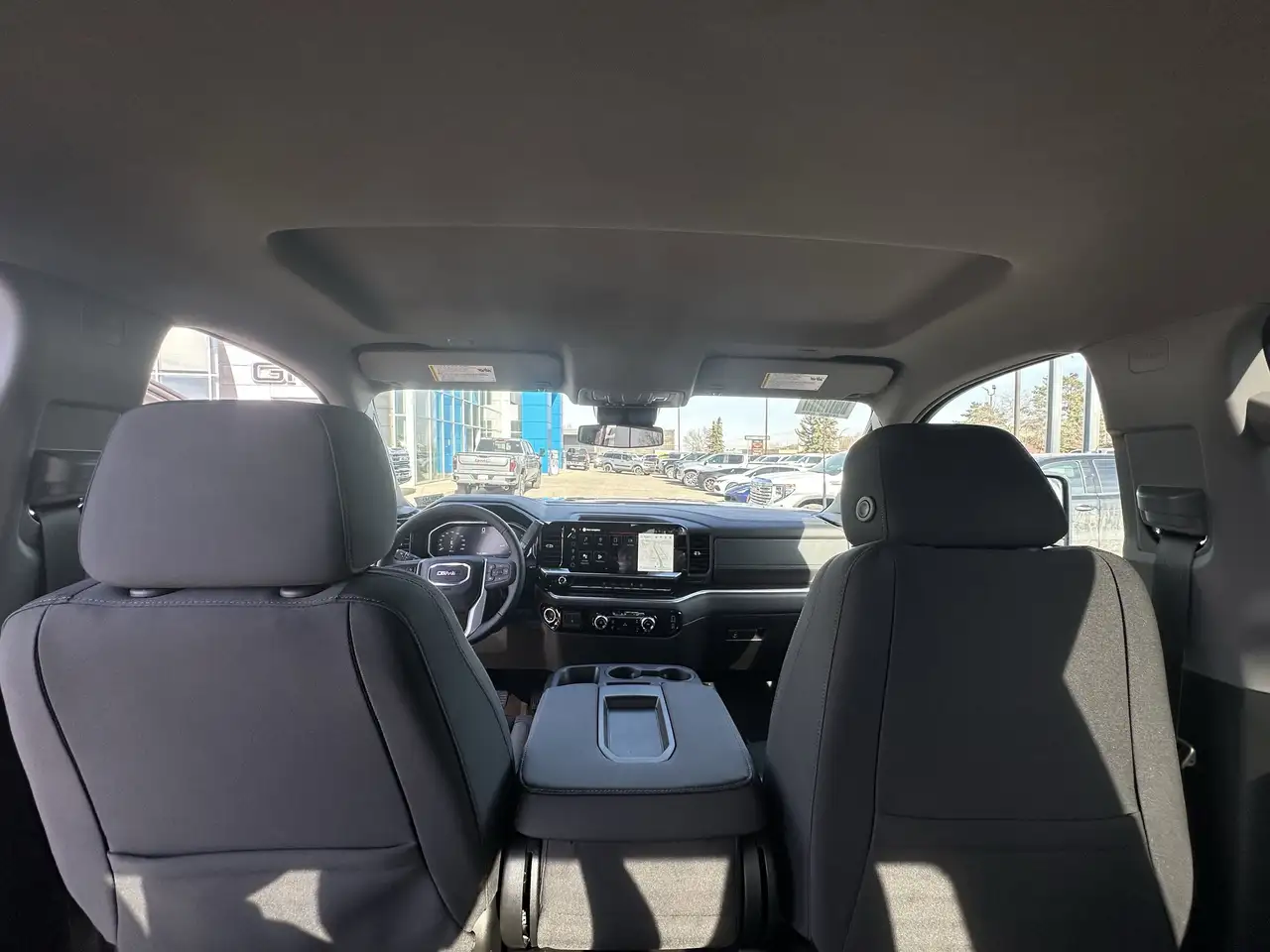 GMC Sierra 3500HD снимка GMC Sierra 3500HD