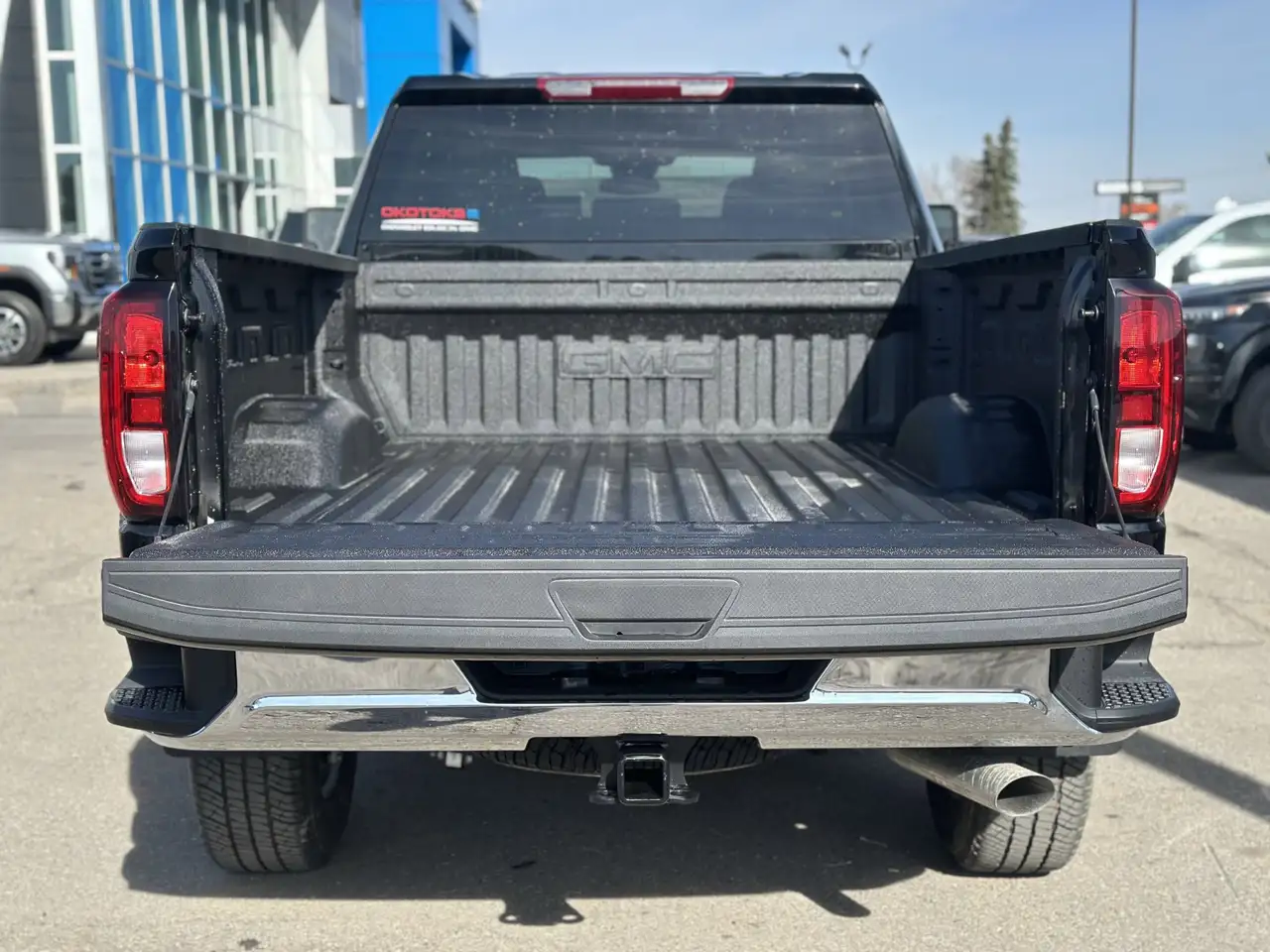GMC Sierra 3500HD снимка GMC Sierra 3500HD