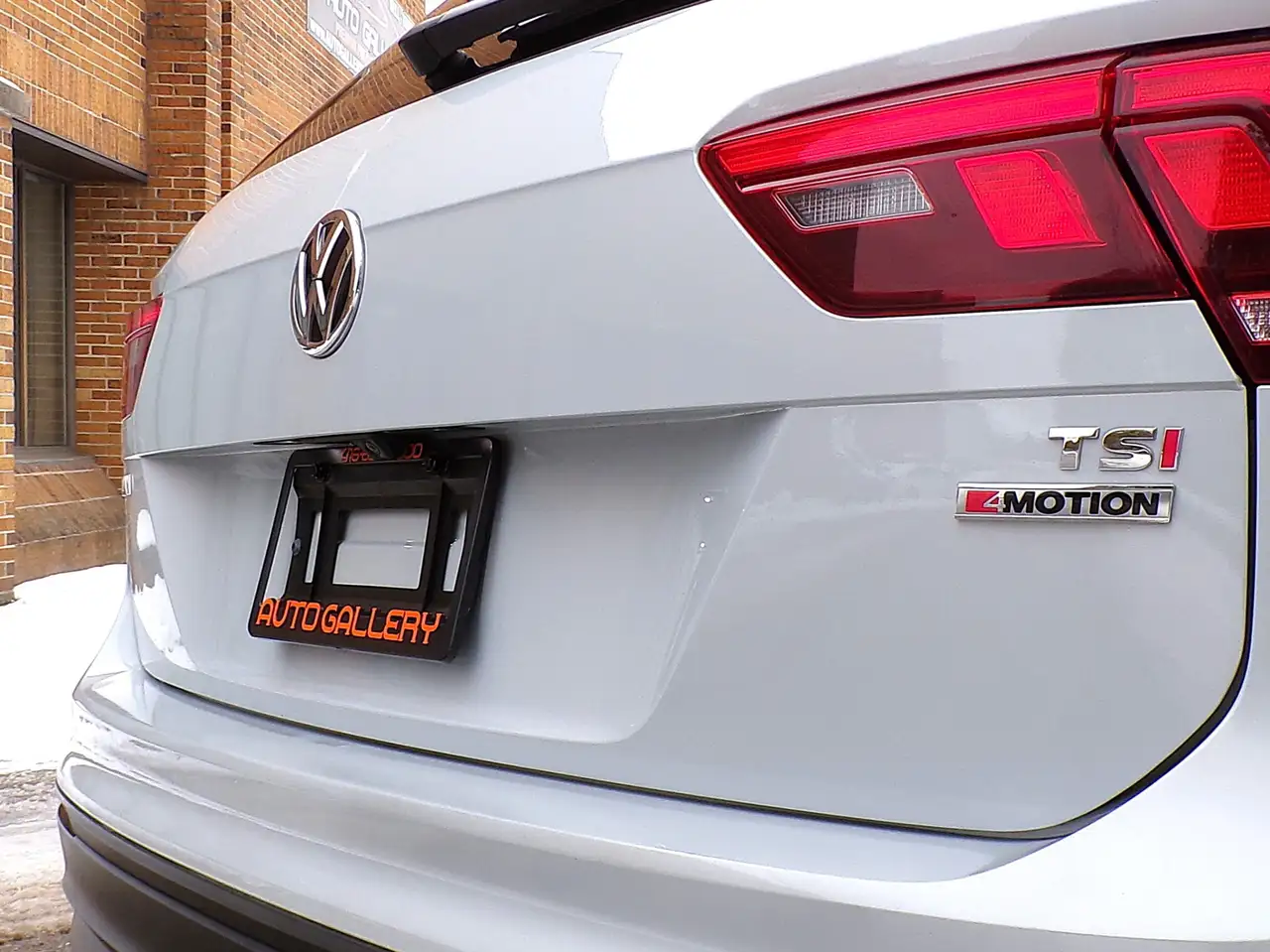 Volkswagen Tiguan снимка Volkswagen Tiguan