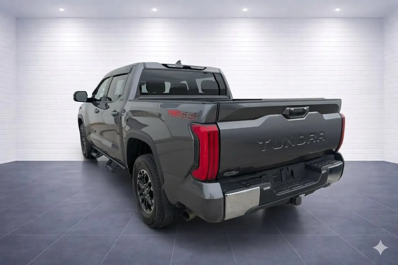 Toyota Tundra снимка Toyota Tundra