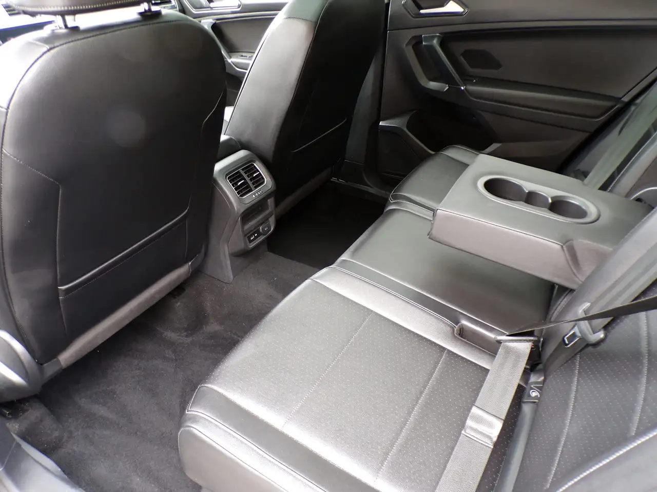 Volkswagen Tiguan снимка Volkswagen Tiguan