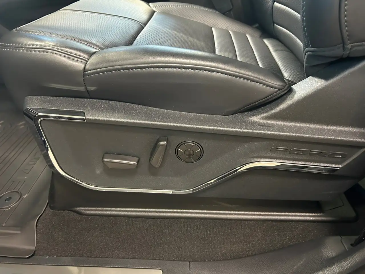 Ford F 350 снимка Ford F 350