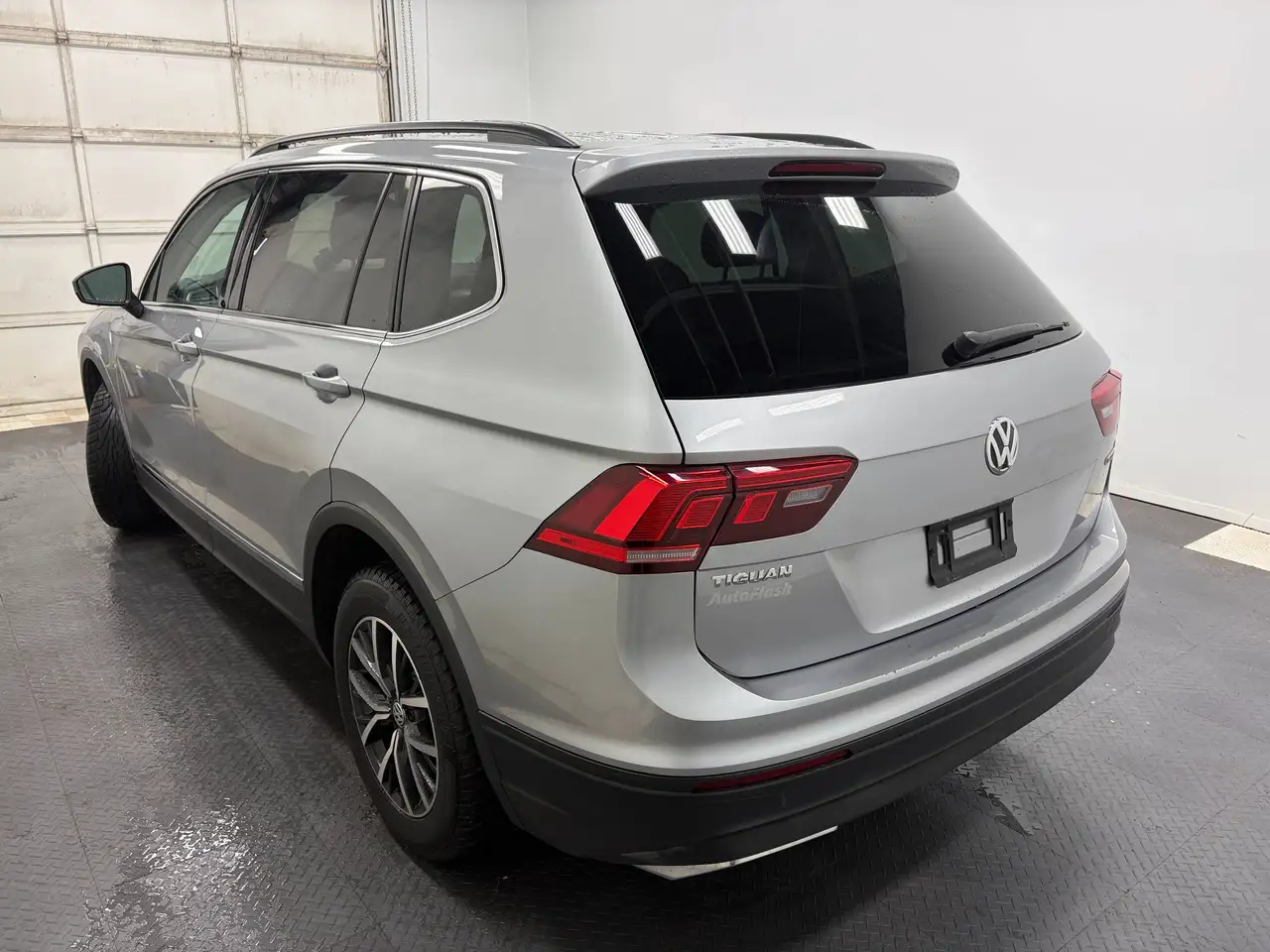 Volkswagen Tiguan снимка Volkswagen Tiguan