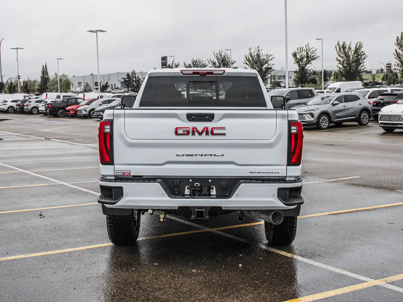 GMC Sierra 3500HD снимка GMC Sierra 3500HD