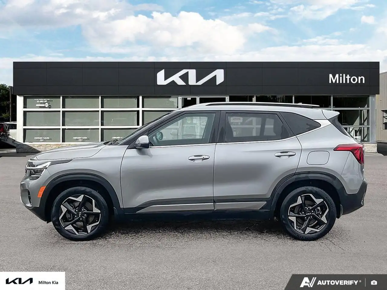 Kia Seltos photo Kia Seltos