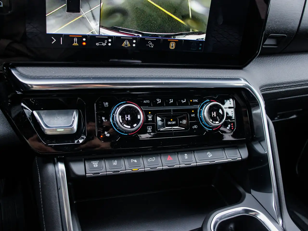 GMC Sierra 3500HD снимка GMC Sierra 3500HD