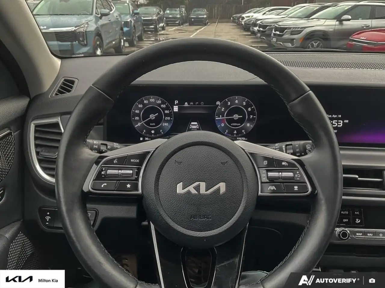 Kia Seltos photo Kia Seltos