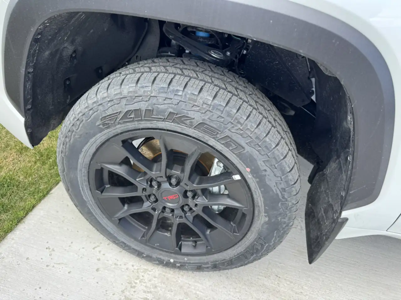 Toyota Tundra снимка Toyota Tundra
