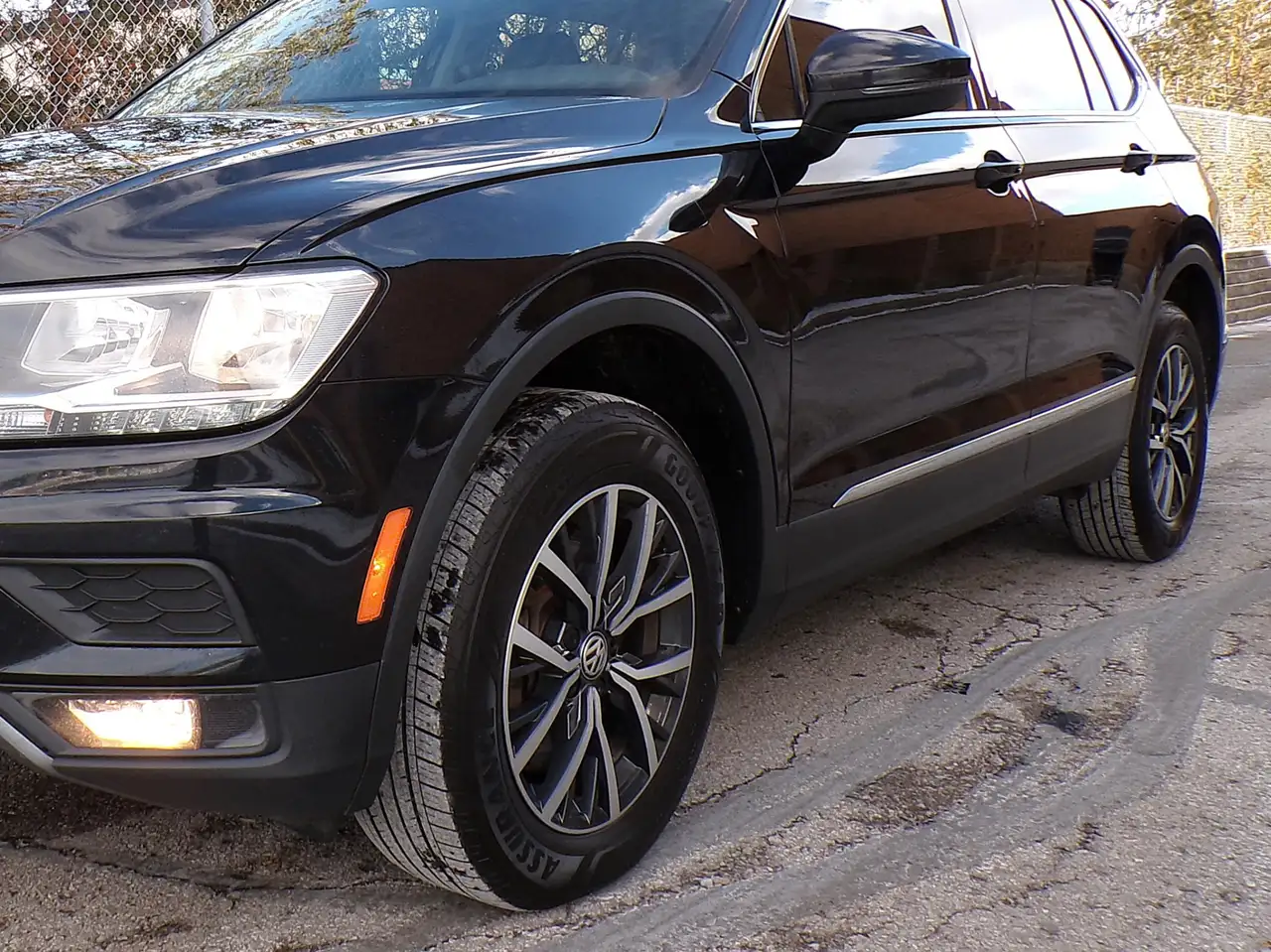 Volkswagen Tiguan снимка Volkswagen Tiguan