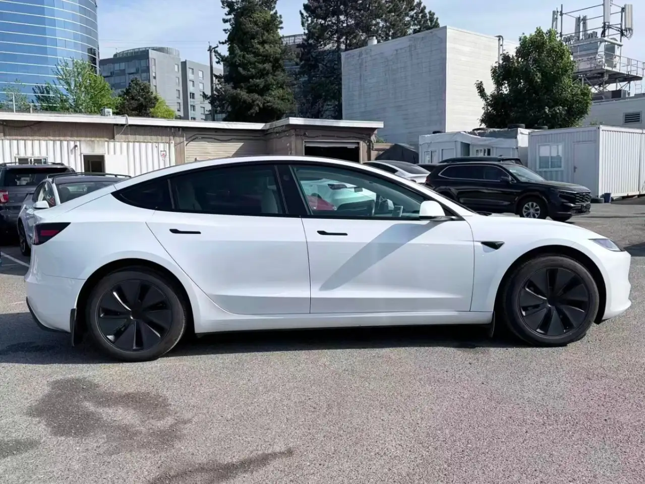 Tesla Model 3 photo Tesla Model 3