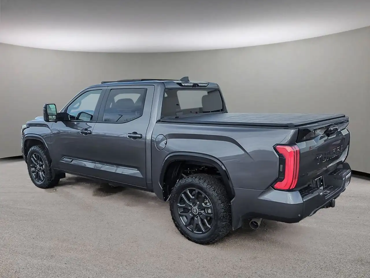Toyota Tundra снимка Toyota Tundra