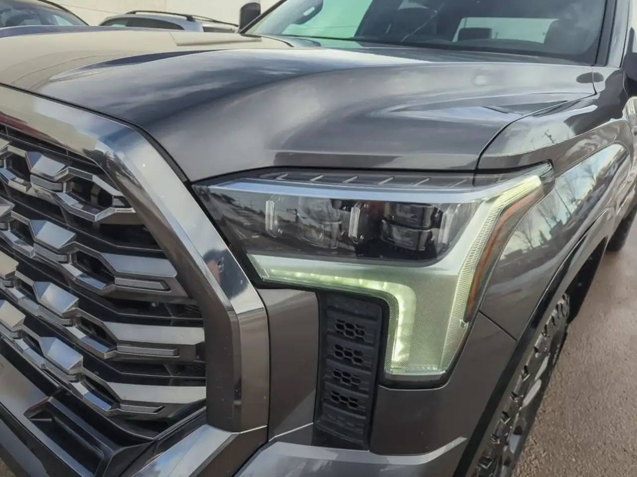 Toyota Tundra снимка Toyota Tundra