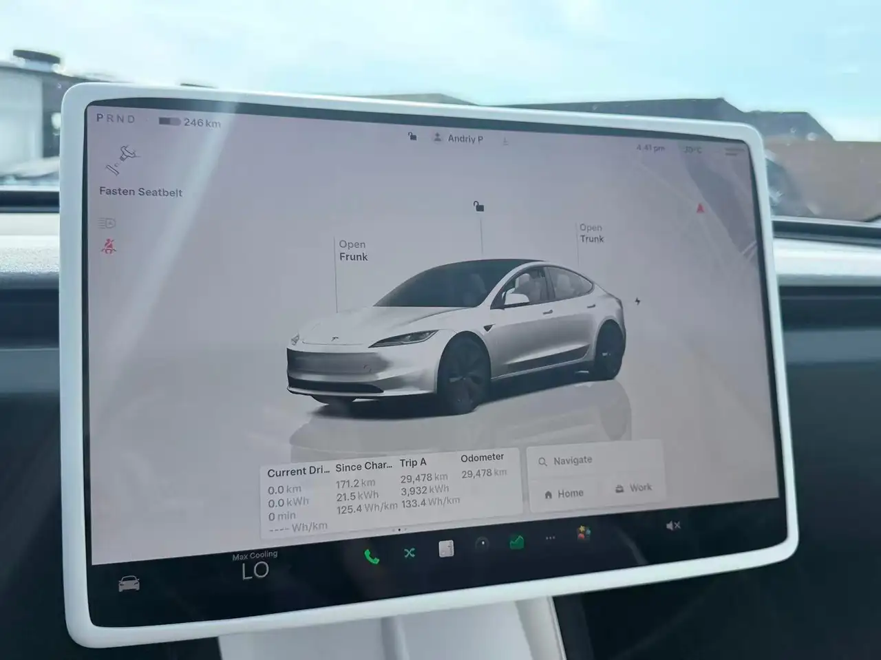 Tesla Model 3 photo Tesla Model 3