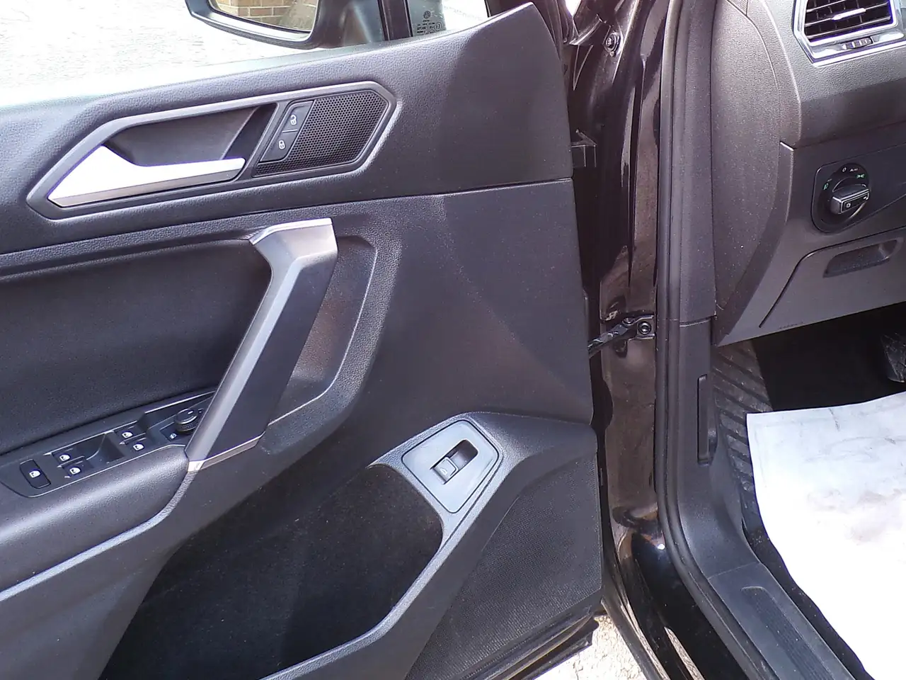 Volkswagen Tiguan снимка Volkswagen Tiguan