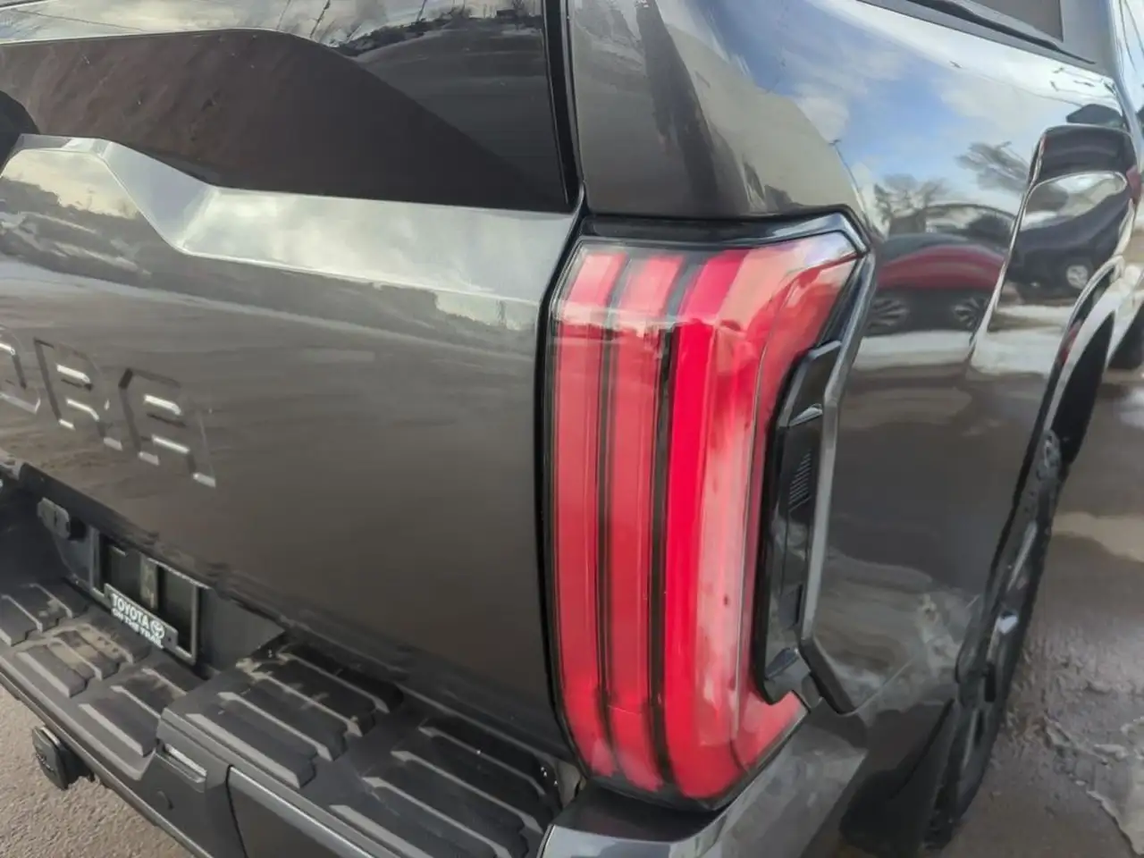 Toyota Tundra снимка Toyota Tundra