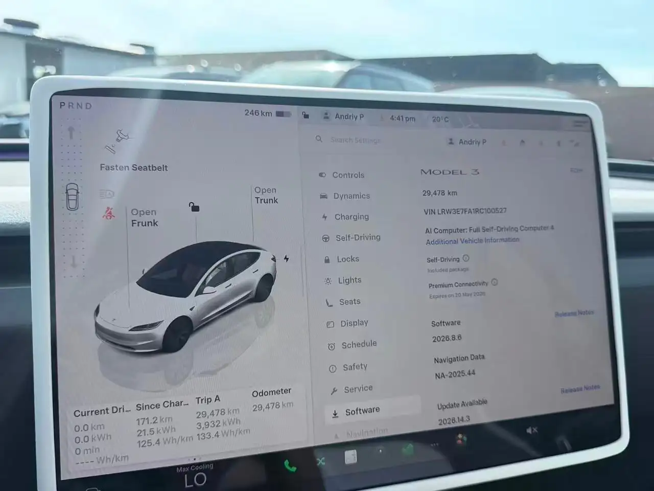 Tesla Model 3 photo Tesla Model 3