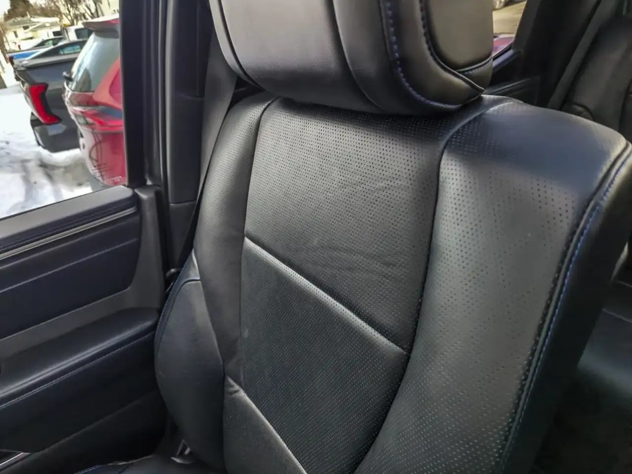 Toyota Tundra снимка Toyota Tundra