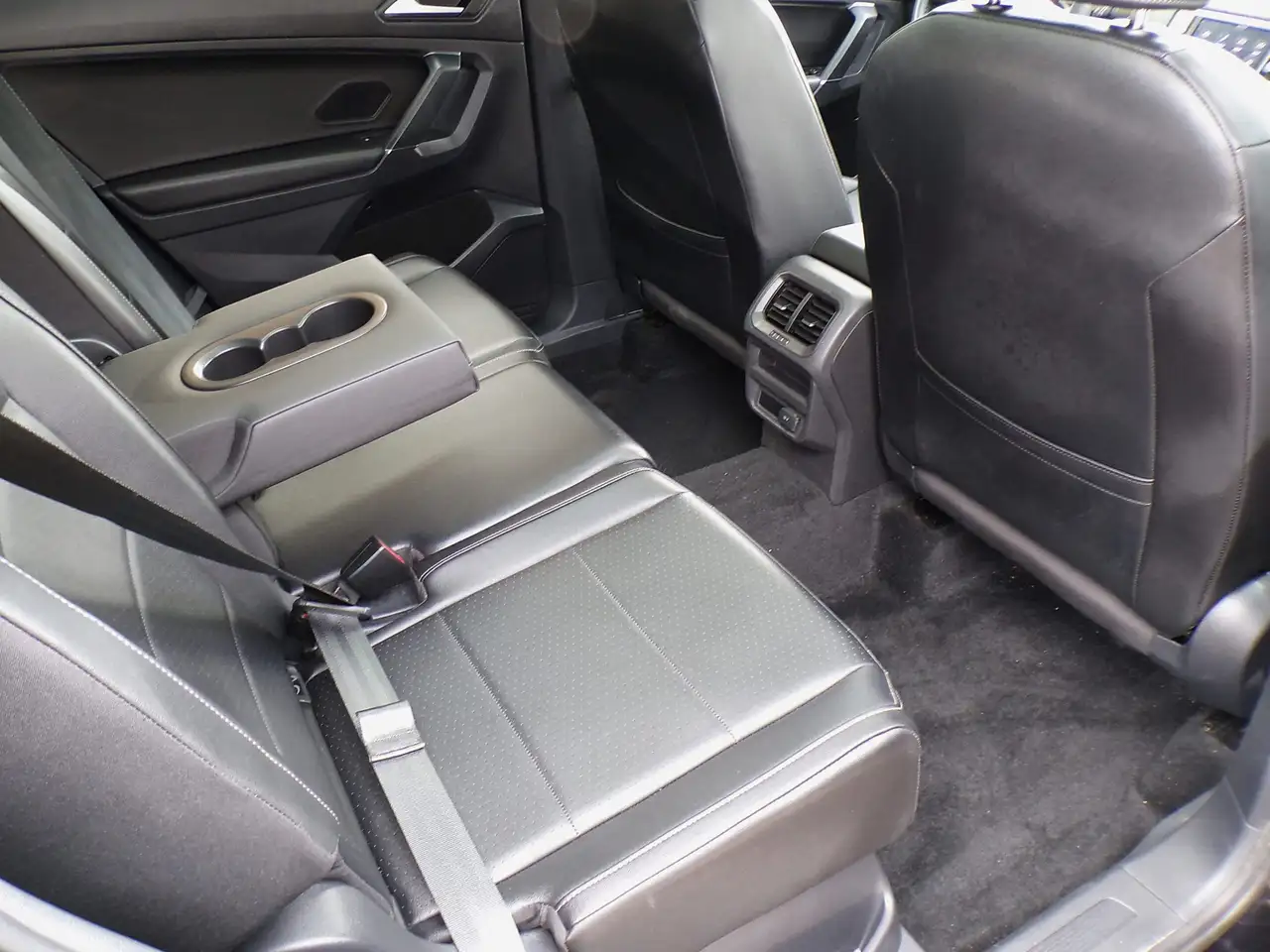 Volkswagen Tiguan снимка Volkswagen Tiguan