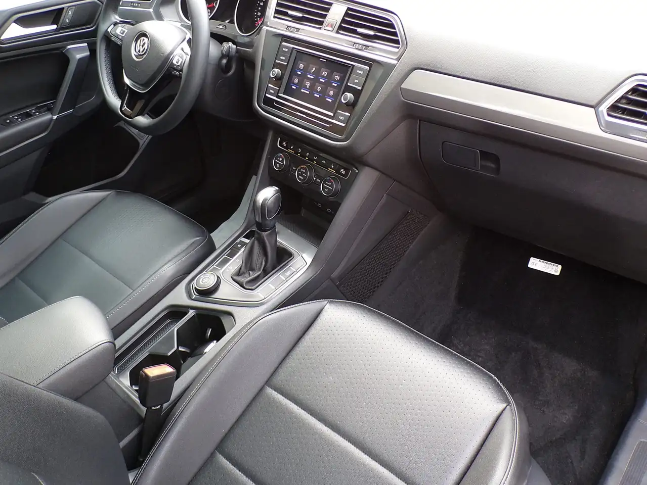 Volkswagen Tiguan снимка Volkswagen Tiguan