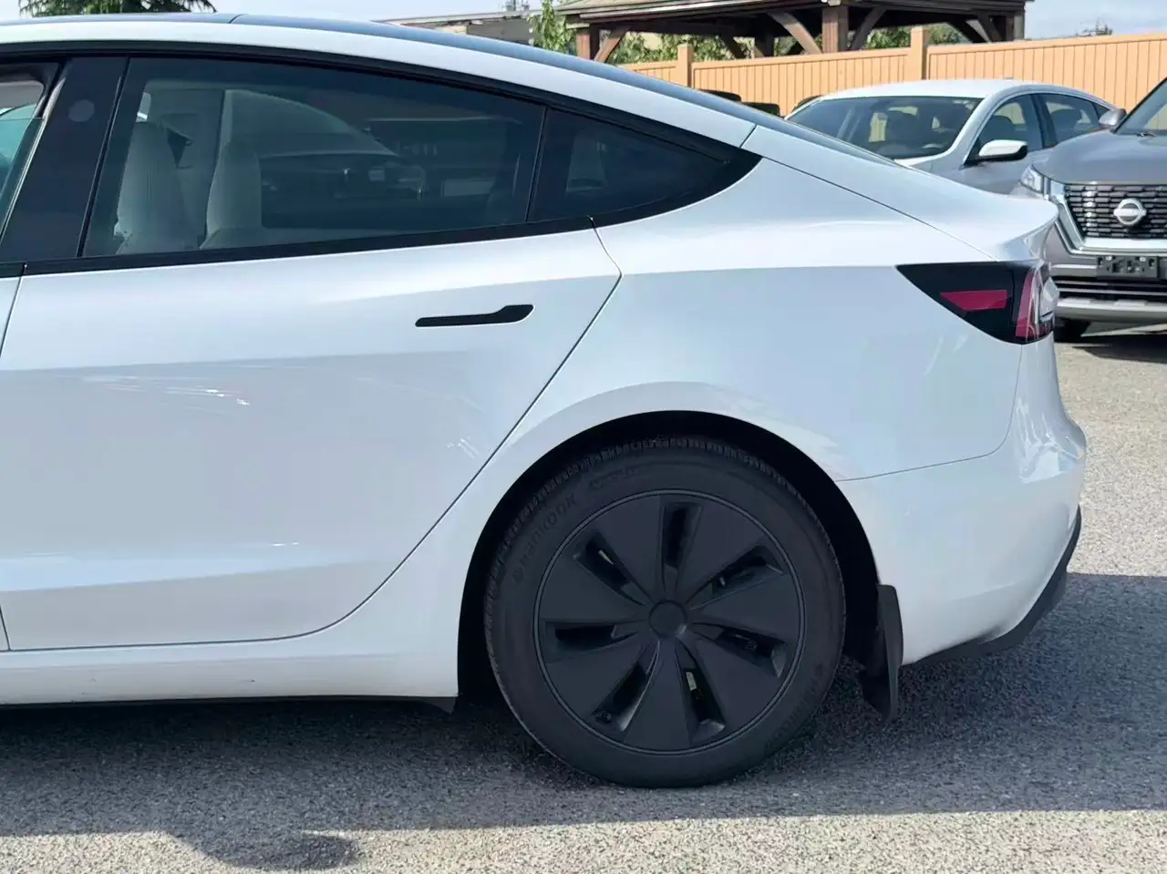Tesla Model 3 photo Tesla Model 3