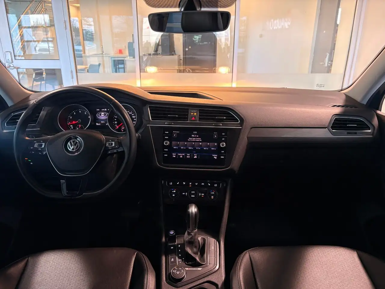 Volkswagen Tiguan снимка Volkswagen Tiguan